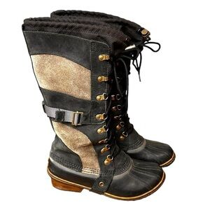 Sorel Conquest Carly Winter Boots- Size 8.5
